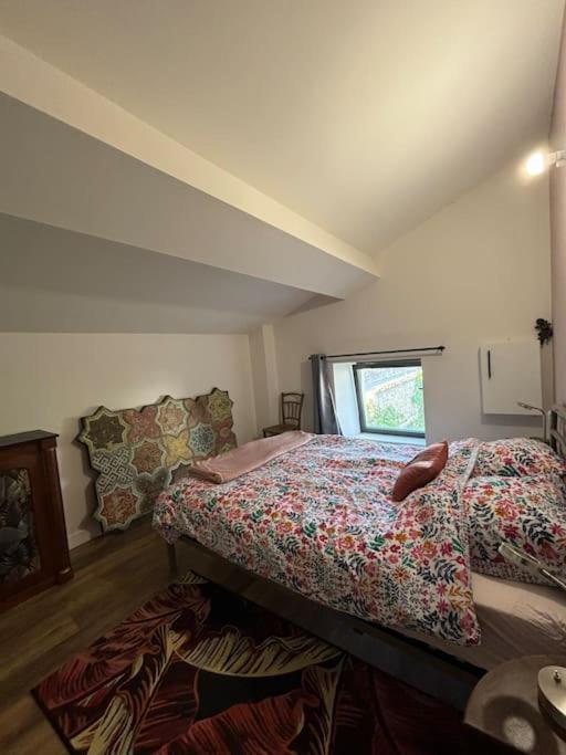 Charmante Maison Renovee Centre-Ville Balbigny Экстерьер фото
